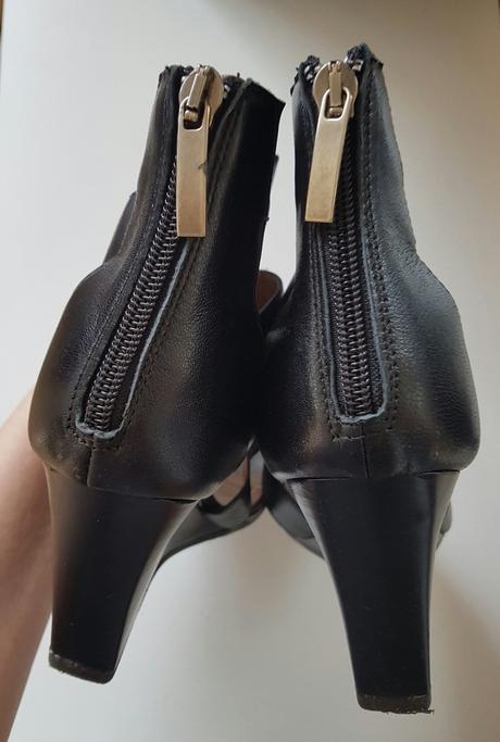 Aldo - kožené sandále s klinovým opätkom, 40