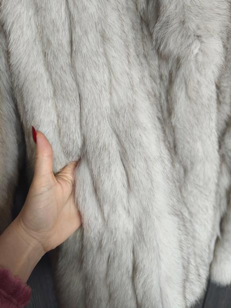 Luxusny kozuch zo striebornej lisky, m