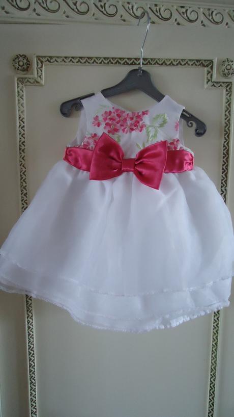 Spoločenske šatky, 68