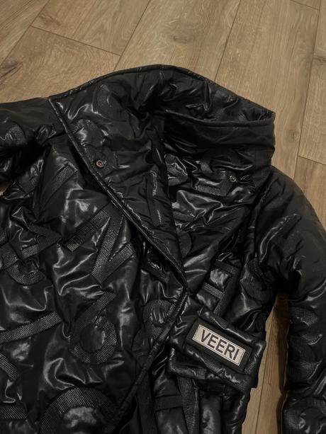 Prechodná bunda, 36