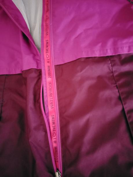 Dievčenské nepremokavé bundy zn.quechua veľ.140, quechua,140