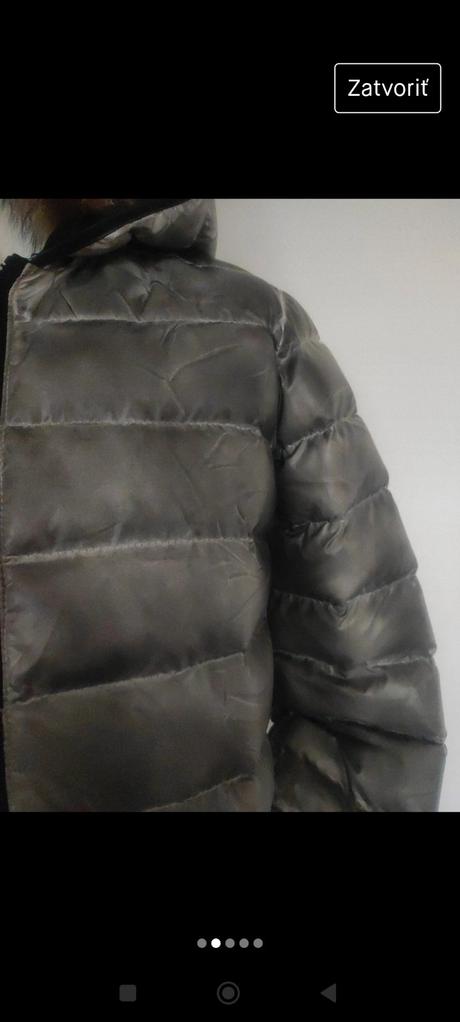 Zimna bunda, s