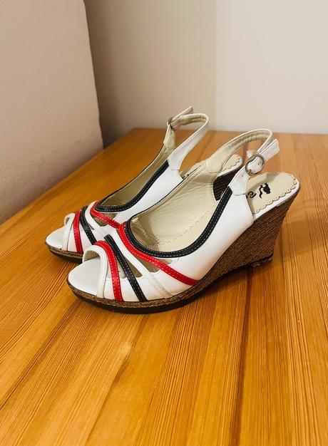 Sandále na platforme, 40