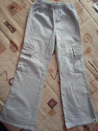 Nohavice pre tenucké dievcatá, katval,116