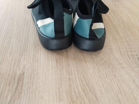 Topánky do vody, 28