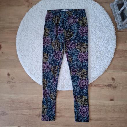 Leginy, reserved,152