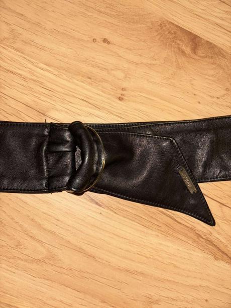 Kozenkovy opasok guess s/m, guess