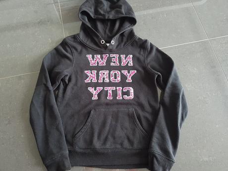 Predam h&m mikinu, h&m,152