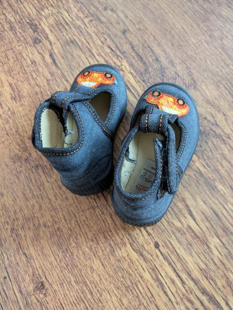 Papučky autíčko, superfit,18