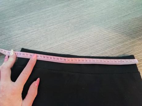 Čierna sukňa veľ. 36, amisu,36