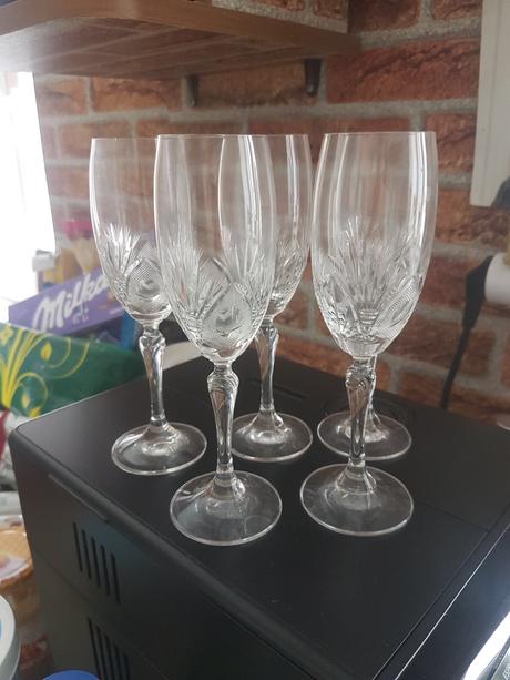 Krásne poháre na víno, 