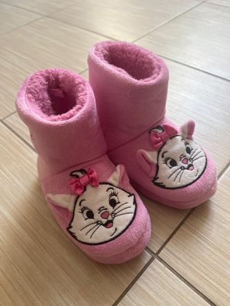 Papučky iba vyskusane, 23