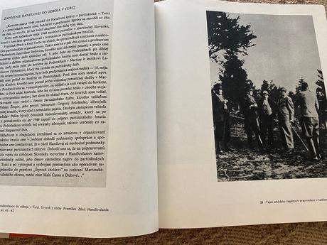 Nádherná historická stará retro kniha snp a turiec, 