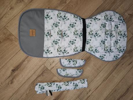 Podložka do kočíka jukki, 