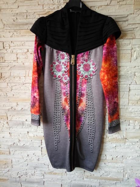 Extravagantné šaty elisabetta franchi, vel 36, s