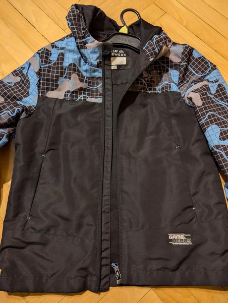 Tenká bunda aj do dažďa, f&f,140