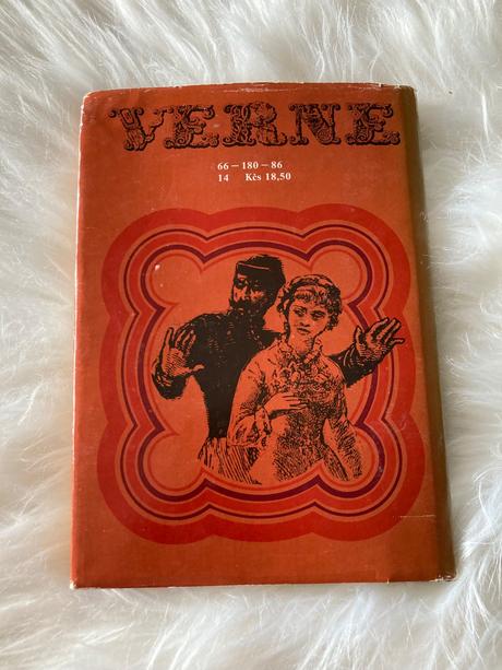 Tajomstvo neviditeľna jules verne (1986),