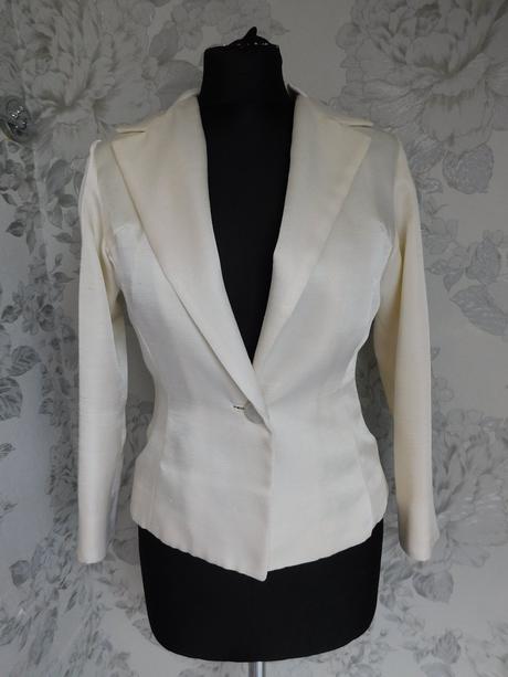 Pekny elegantny blejzer, 34