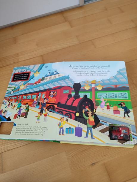 Kniha train, 