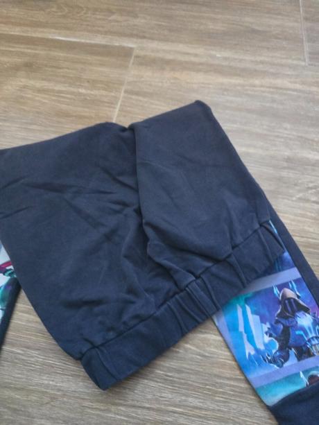 Tepláky č.128 fortnite, 128