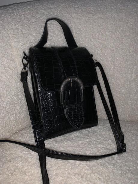 Kožená crossbody kabelka,