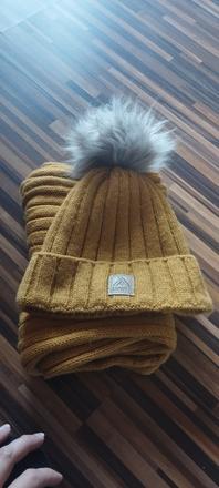 Čiapka a nákrčník, 122