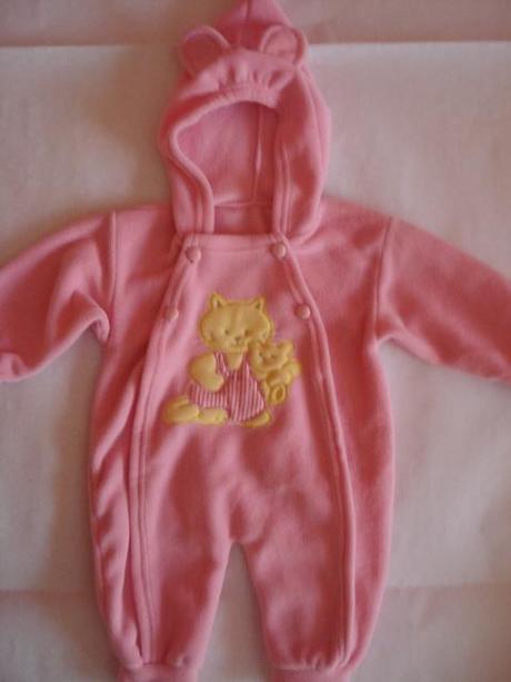 Nenosený overalík s uškami, 74