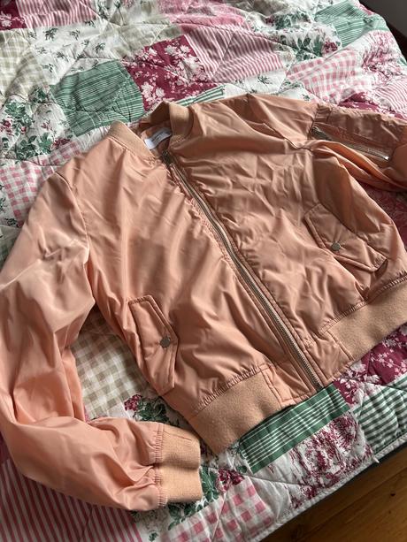 Krasna bombera pre slecnu, reserved,s