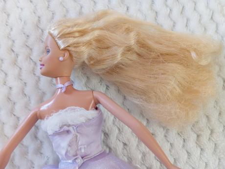 Annika barbie magic of pegasus,