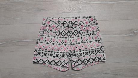 Šortky h&m, h&m,152