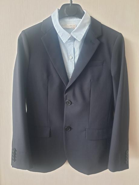 Krásny nohavicový oblek zara, 140