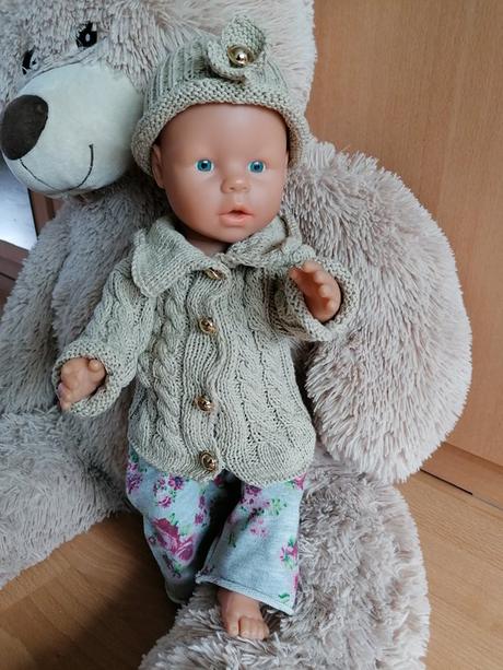 Oblečenie pre bábiku,