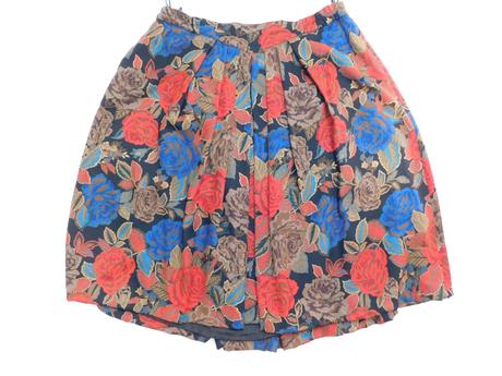 Luxusna trachten sukna k kroju, 46