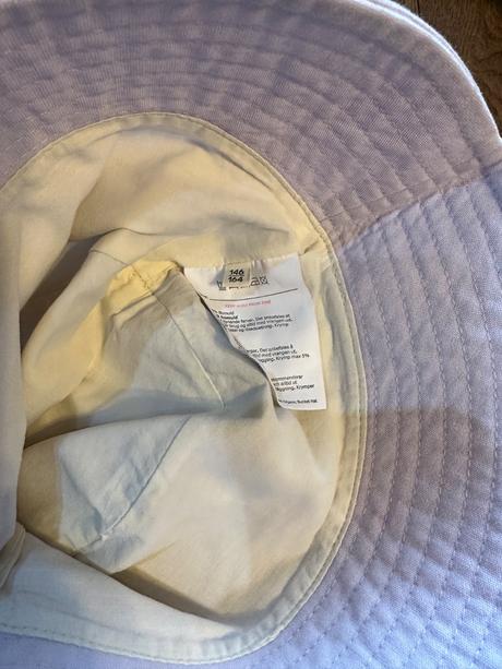 Klobuciky zn. pdl, pompdelux,146