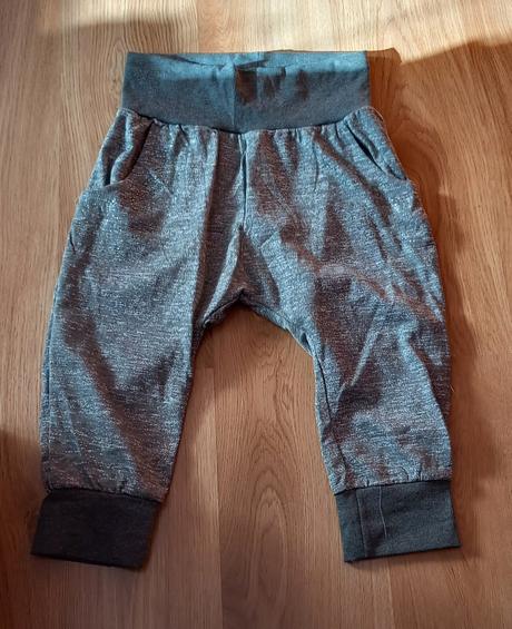 Nenosené pudlové tepláky, m