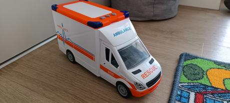 Autíčko ambulancia, 