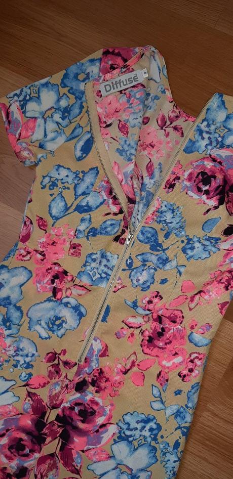 Kvetinové šaty diffuse, s