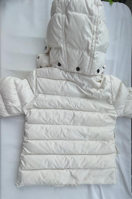 Páperová bunda zn. moncler, 110
