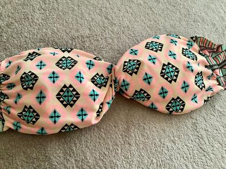 Podprsenka plaviek, m