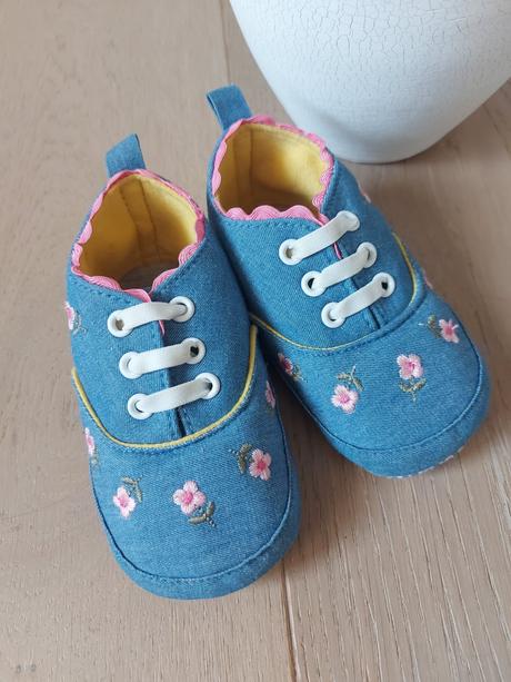 Capačky vyšívané kvety- nové, 19