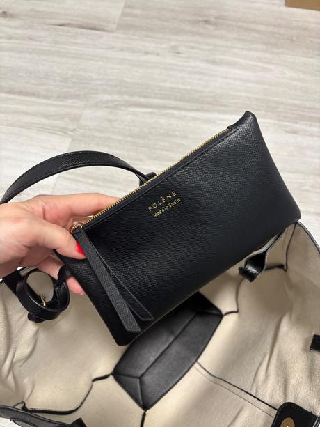 Kabelka polene cyme, 