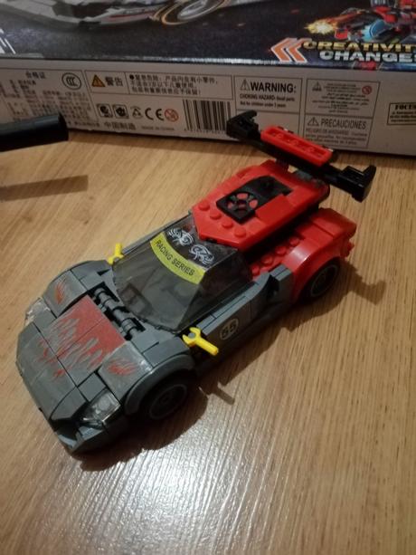 Stavebnica "vystreľovacie" auto, 