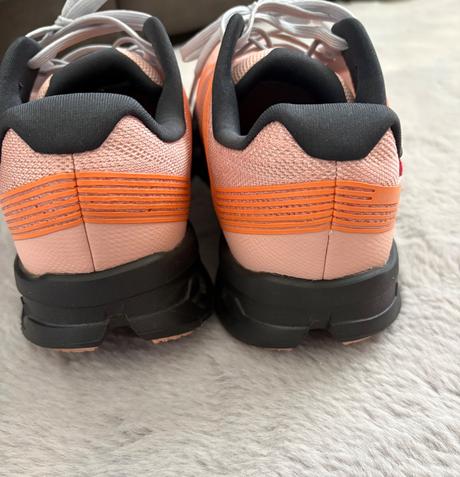 Bežecké tenisky, 41