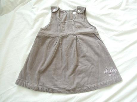 Menčestrové šaty, 80