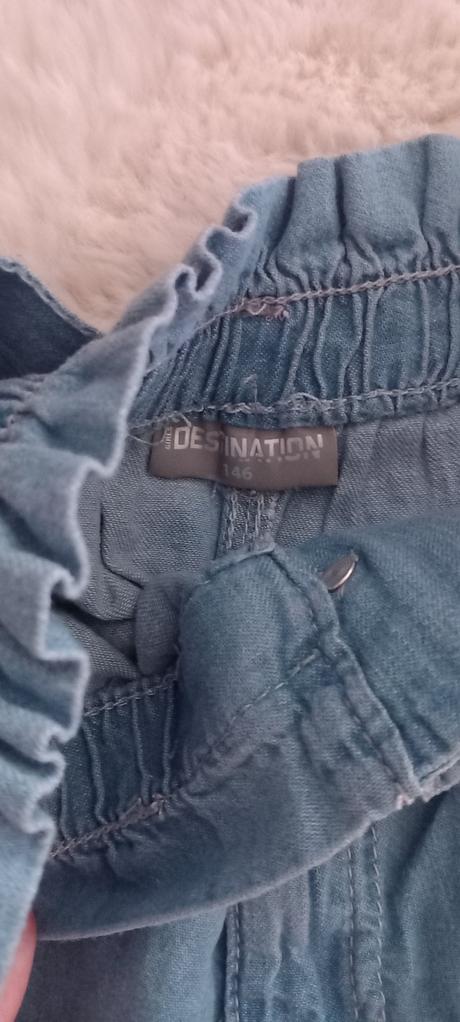 Letné nohavice, 146