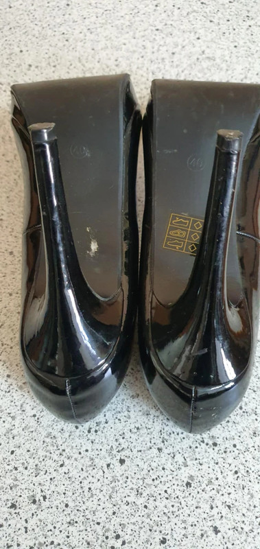 Lodicky small swan vel. 40, 40