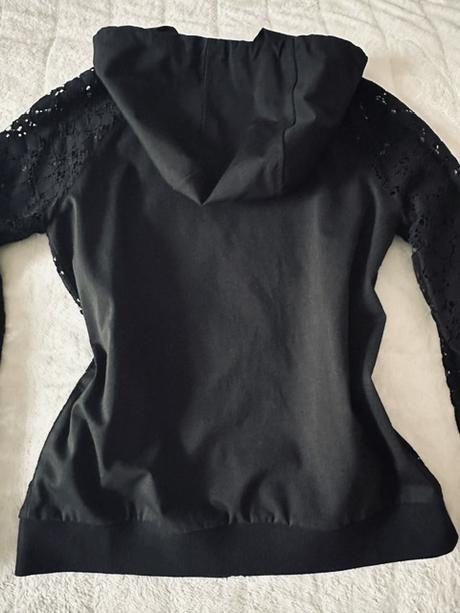 Čierna mikina na zips s volánikmi zn. liu jo, liu jo,l / m