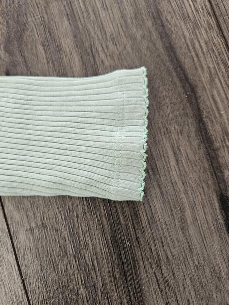 Mätové body s volánikmi dlhý rukáv 92, pepco,92