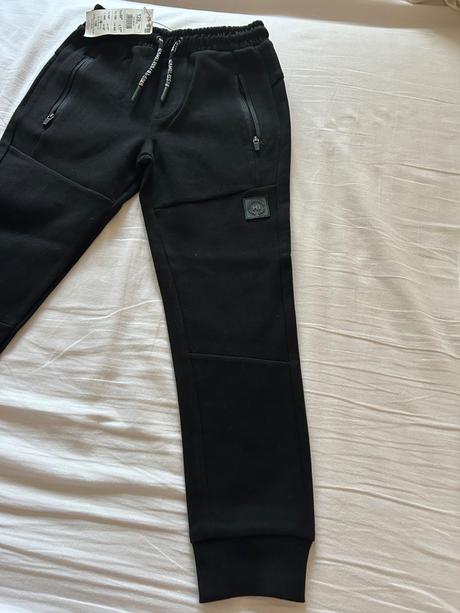 Teplaky, reserved,128