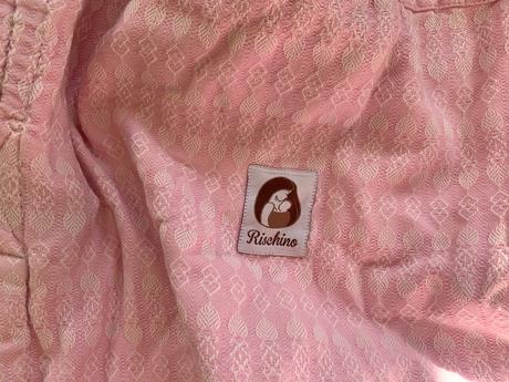 Ergonomicky nosic rischino, rischino